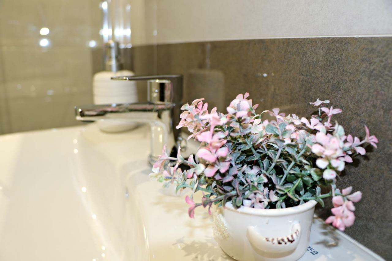 Apartamentos Credencial Sarria Bagian luar foto