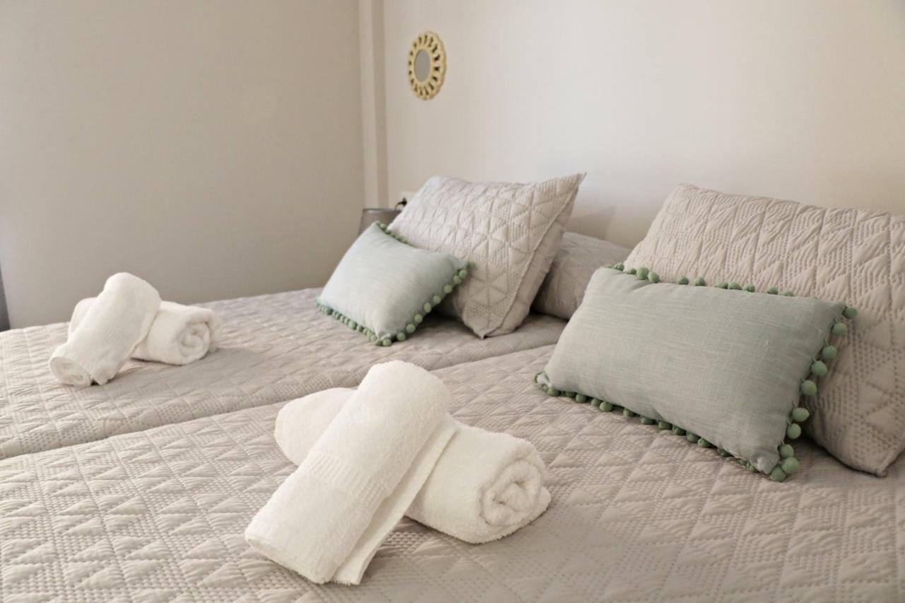 Apartamentos Credencial Sarria Bagian luar foto